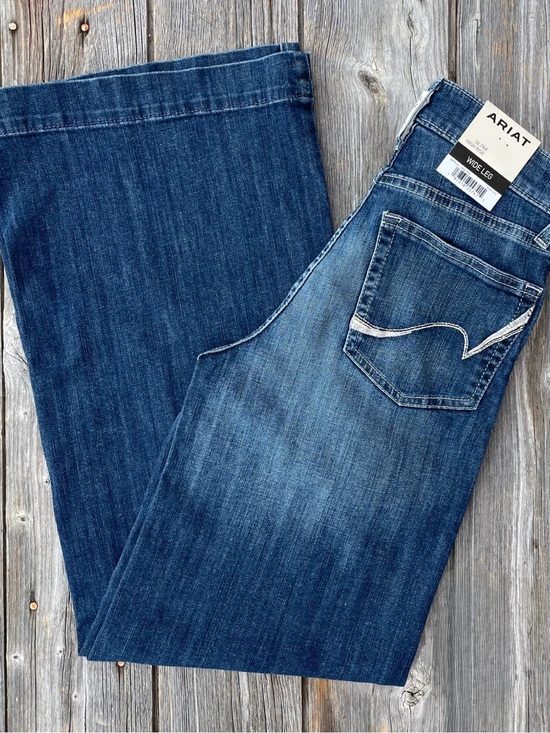 Ariat Denim - Ariat Women's Ultra High Rise Wide-Leg Trouser Jeans in Dark Blue Wash